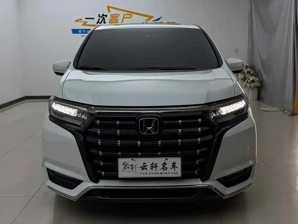 Honda Elysion 2022 из CN, фото 6