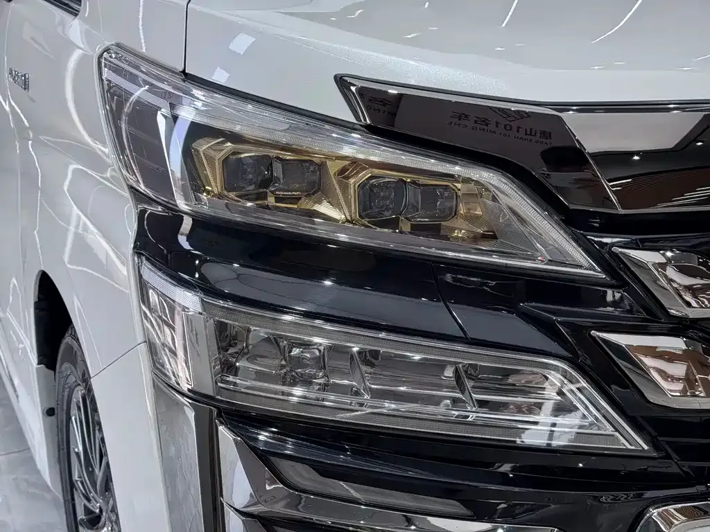 Toyota Vellfire 2023 из CN, фото 5
