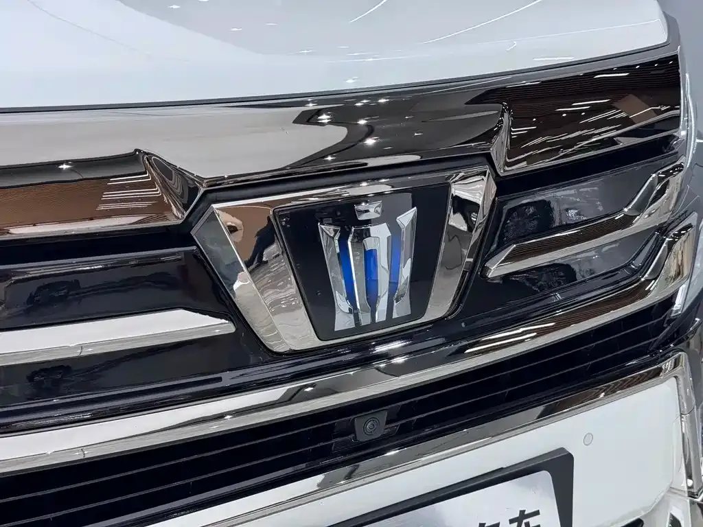 Toyota Vellfire 2023 из CN, фото 8