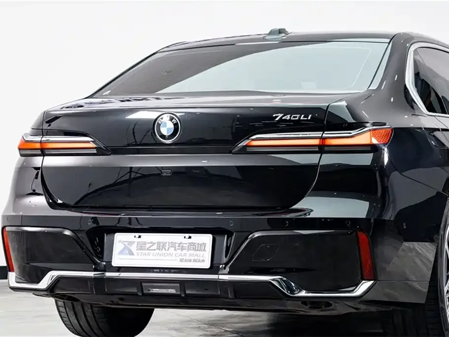 BMW 7 Series 2024 из CN, фото 3