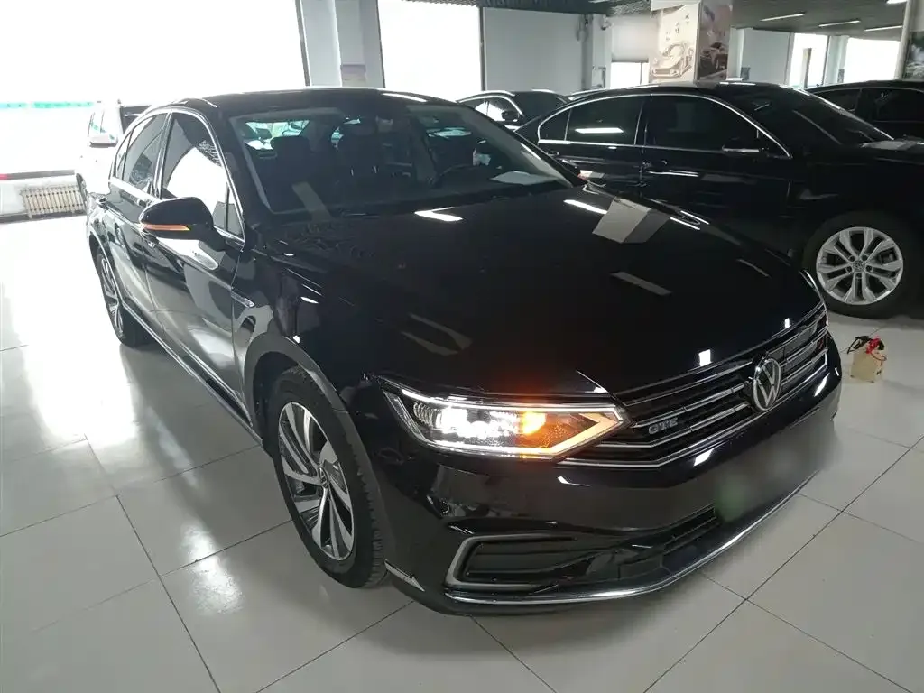 Volkswagen Magotan GTE PHEV 2023 из CN, фото 3