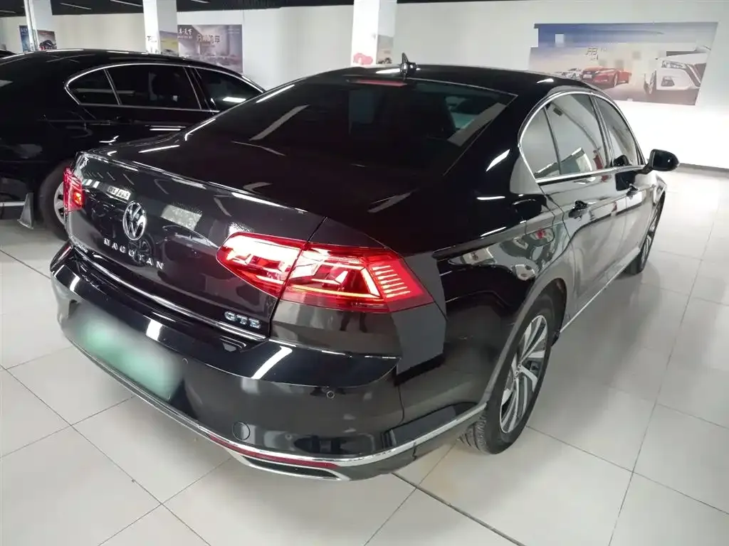 Volkswagen Magotan GTE PHEV 2023 из CN, фото 9