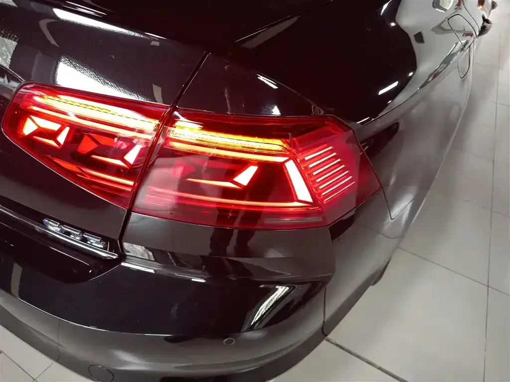 Volkswagen Magotan GTE PHEV 2023 из CN, фото 8