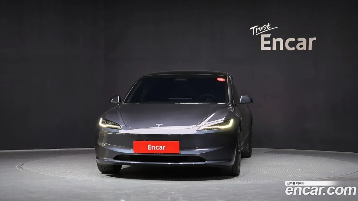 Tesla Model 3 — фото 7