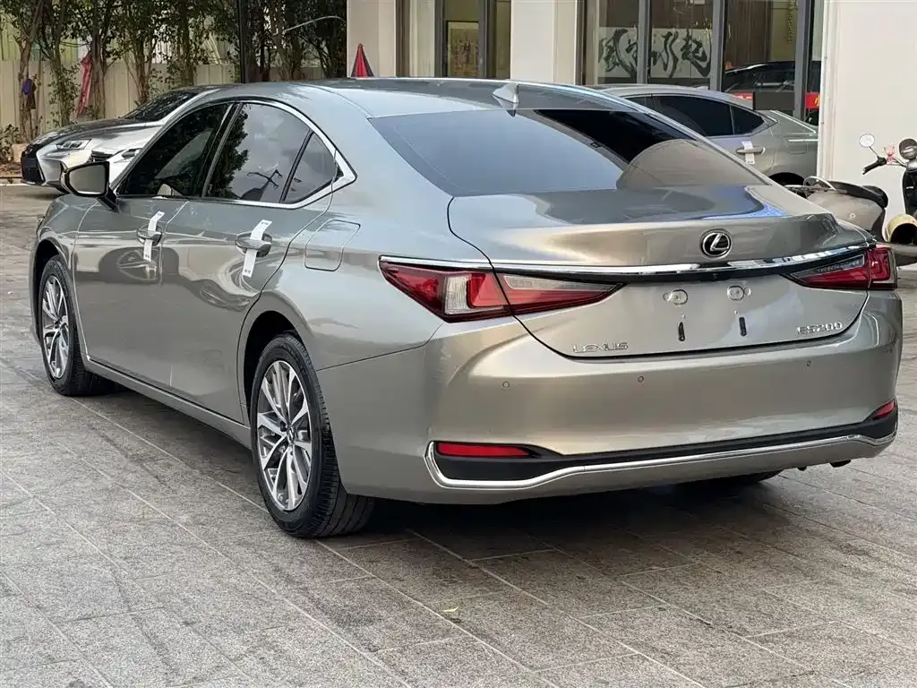 Lexus ES 2022 из CN, фото 8