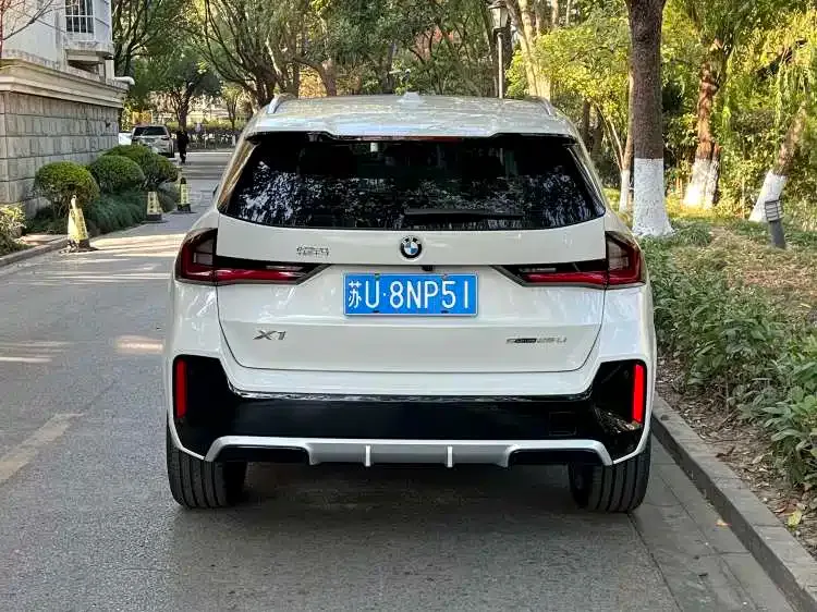 BMW X1 — фото 10