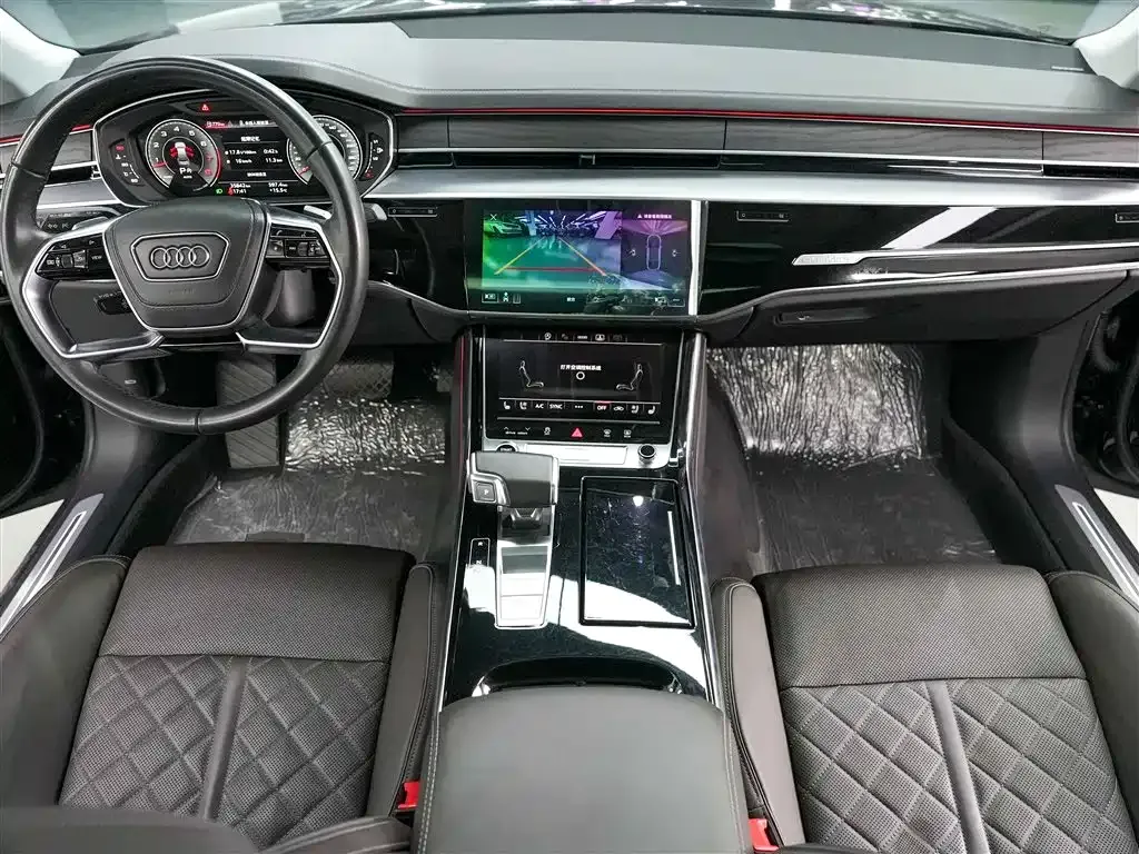 Audi A8 — фото 10