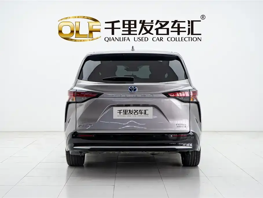 Toyota Sienna 2024 из CN, фото 4