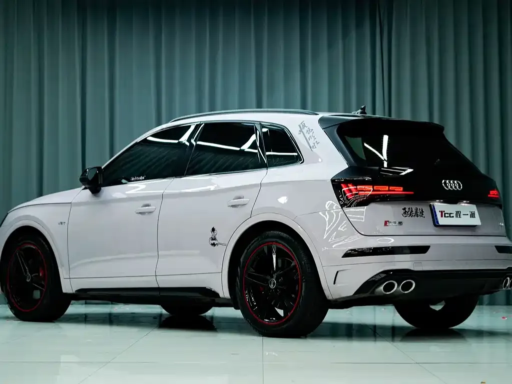 Audi SQ5 2025 из CN, фото 4