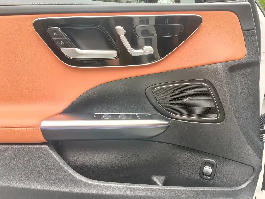 Mercedes-Benz C-Class 2024 из CN, фото 8
