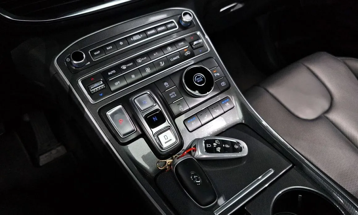 Hyundai Santafe — фото 8