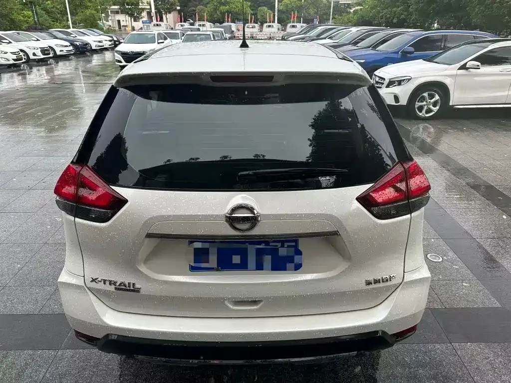 Nissan X-Trail 2022 из CN, фото 2