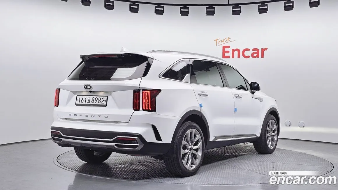Kia Sorento — фото 5