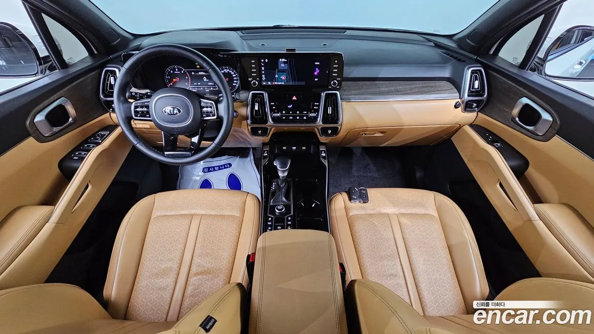 Kia Sorento — фото 8