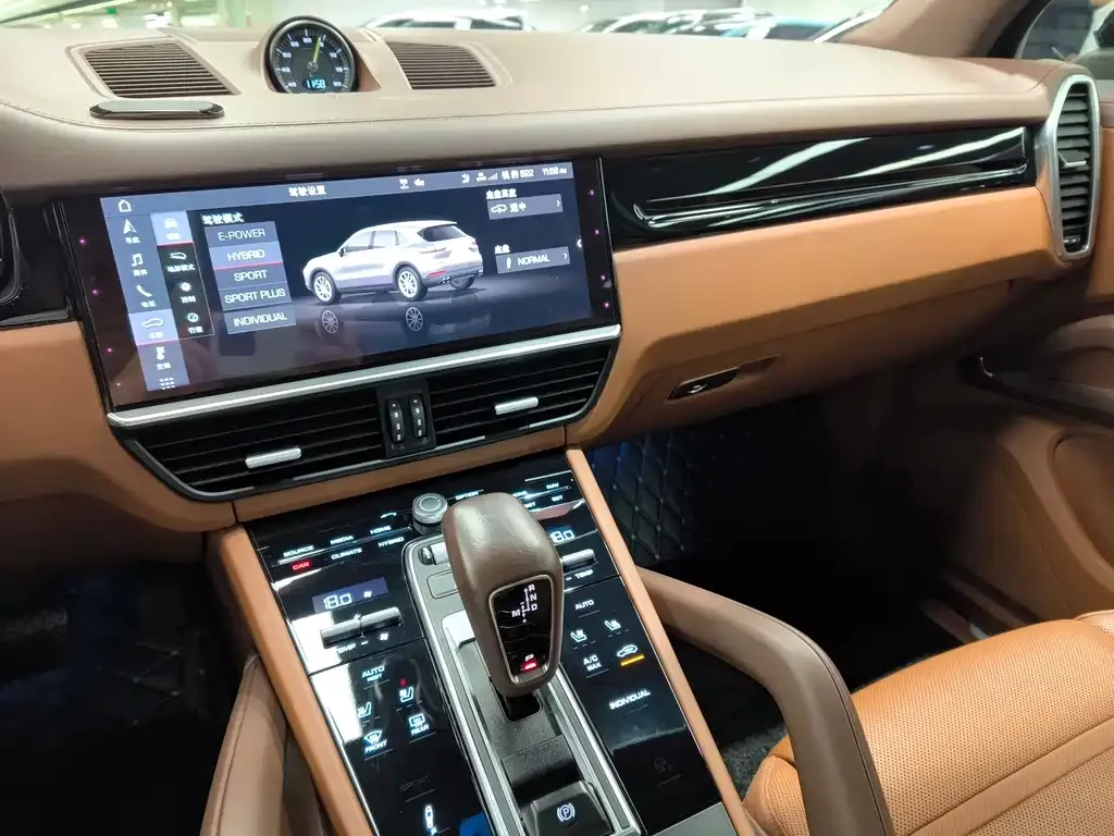 Porsche Cayenne Hybrid 2021 из CN, фото 9