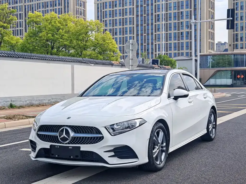 Mercedes-Benz A-Class 2023 из CN, фото 1