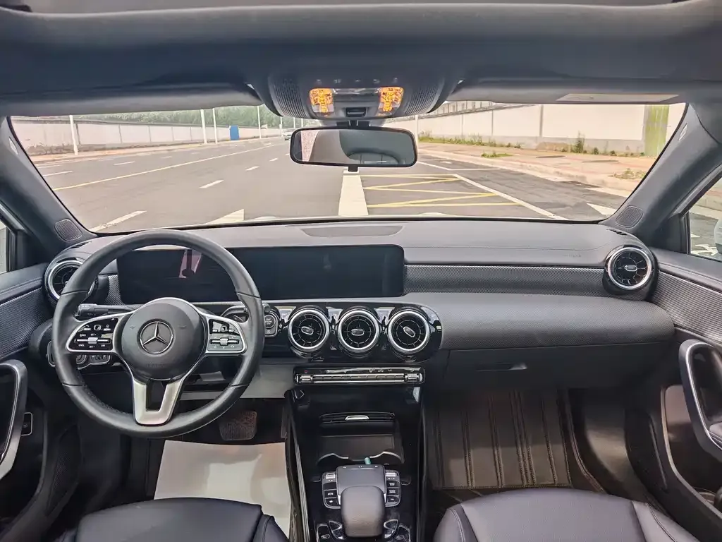 Mercedes-Benz A-Class 2023 из CN, фото 7