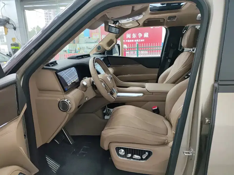 Yangwang U8 L 2025 из CN, фото 5