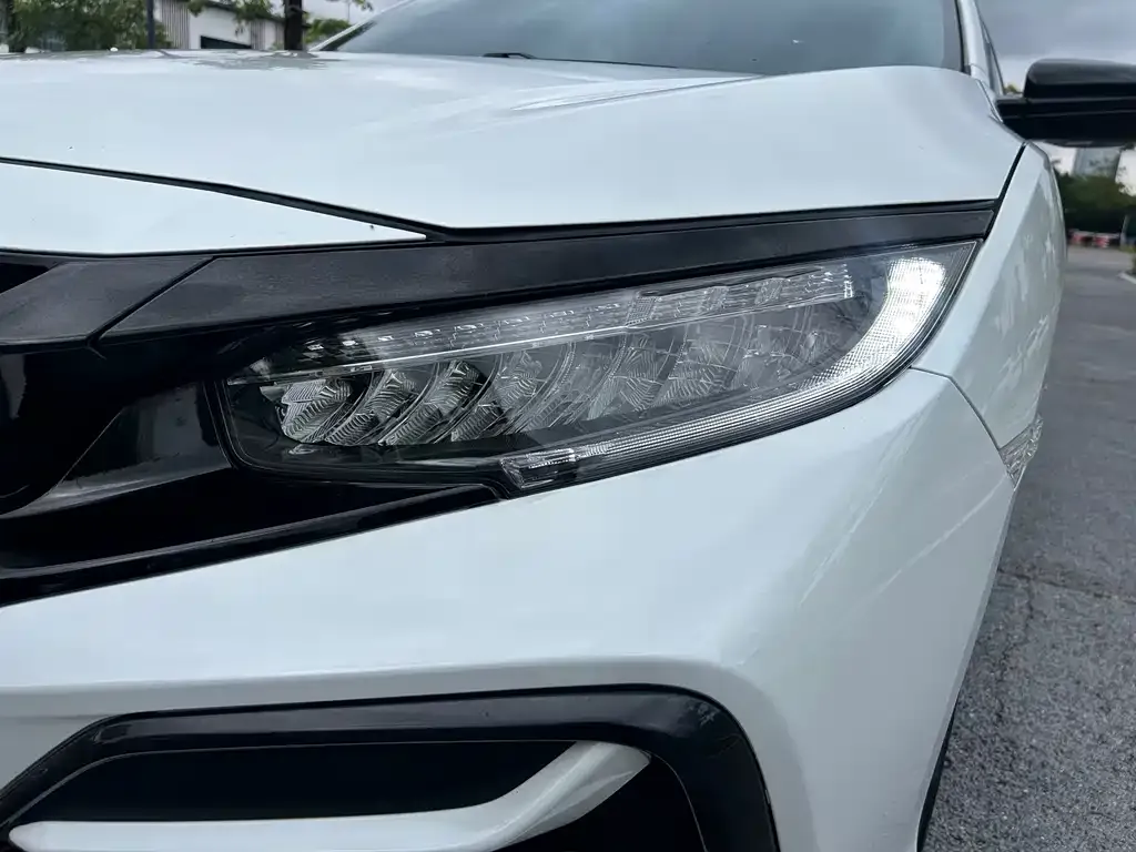 Honda Civic 2022 из CN, фото 4