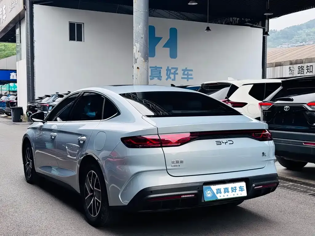 BYD Qin L — фото 6
