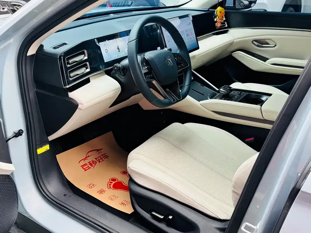 BYD Qin L — фото 8
