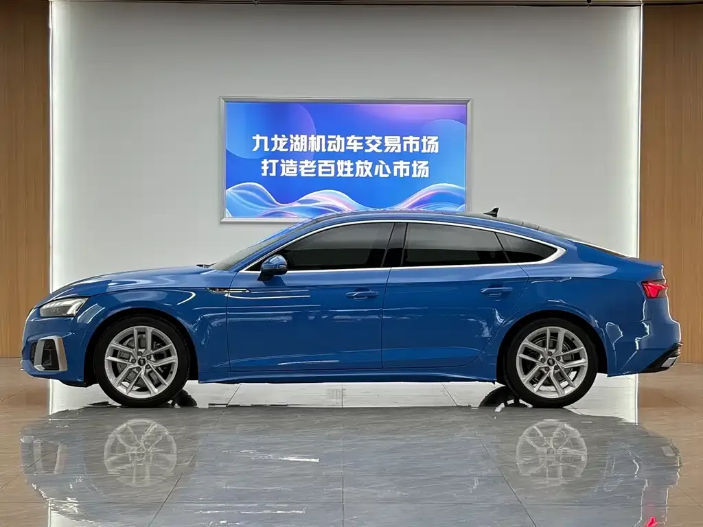 Audi A5 (Import) — фото 2