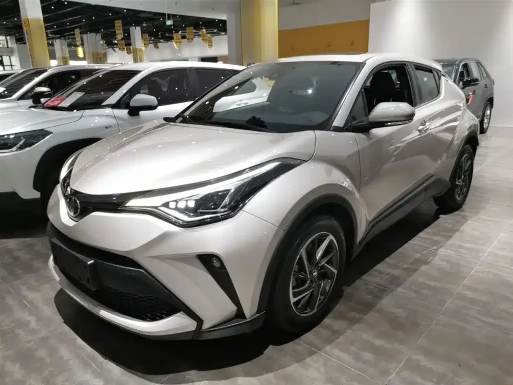 Toyota C-HR — фото 3