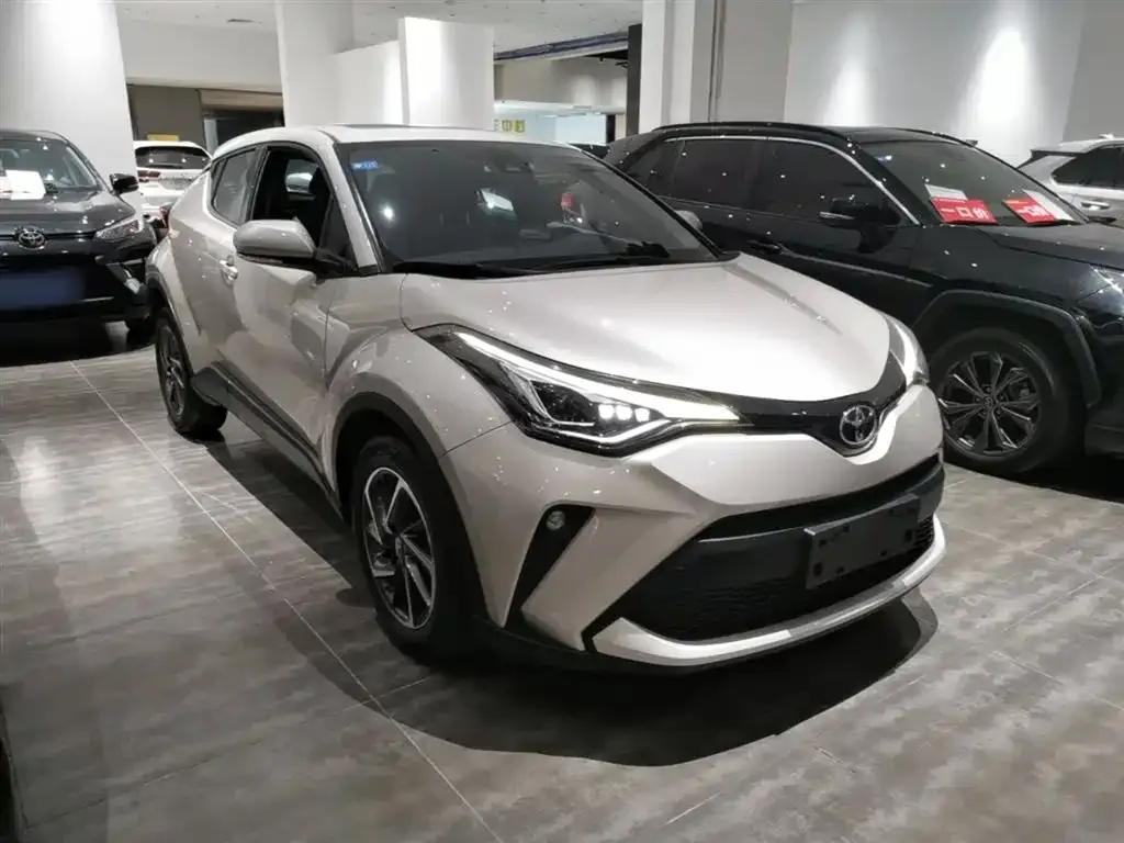 Toyota C-HR — фото 6