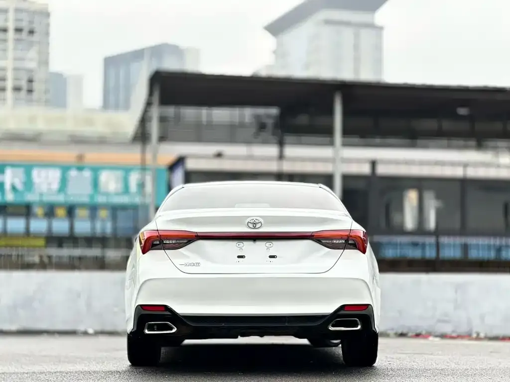 Toyota Avalon 2022 из CN, фото 4