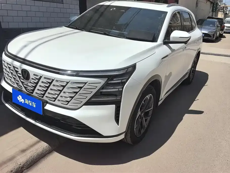Changan CS75PLUS — фото 1