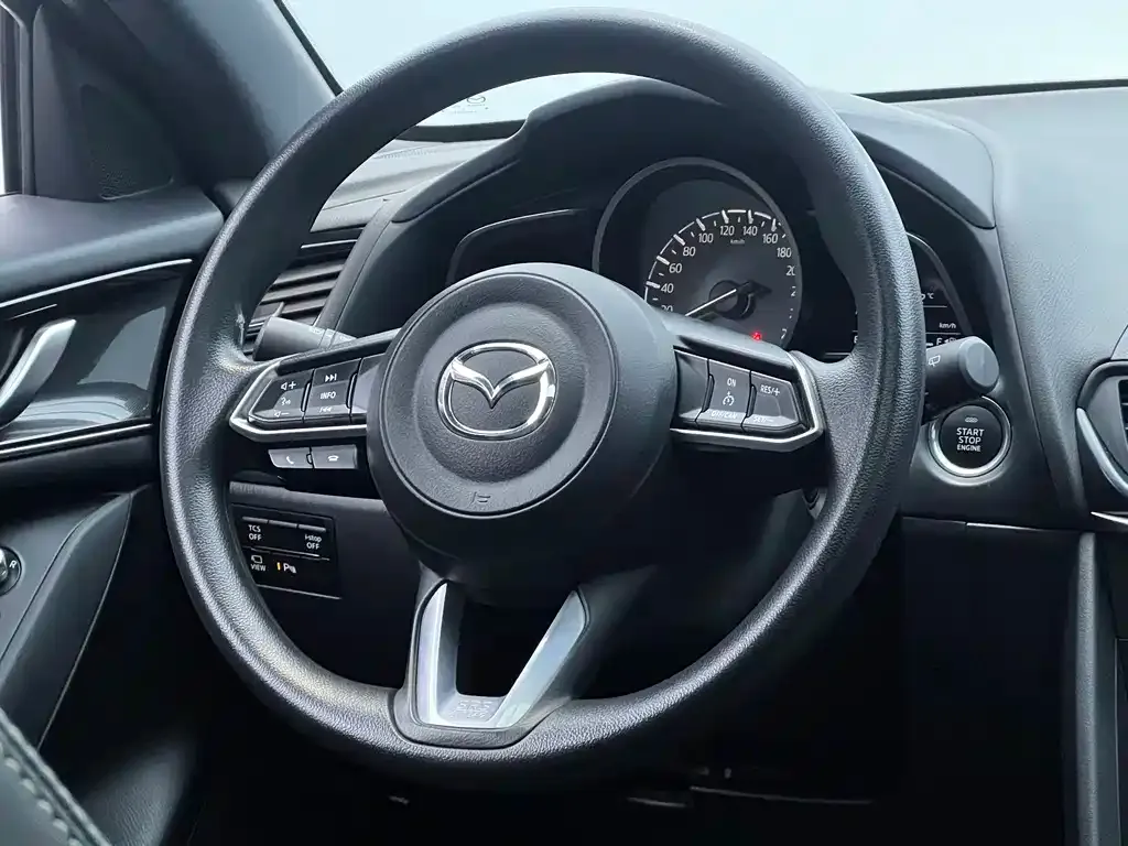 Mazda CX-4 — фото 6