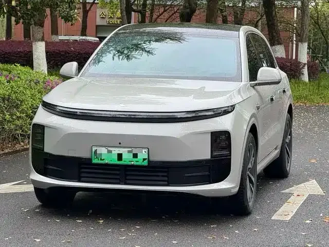 Li Auto L6