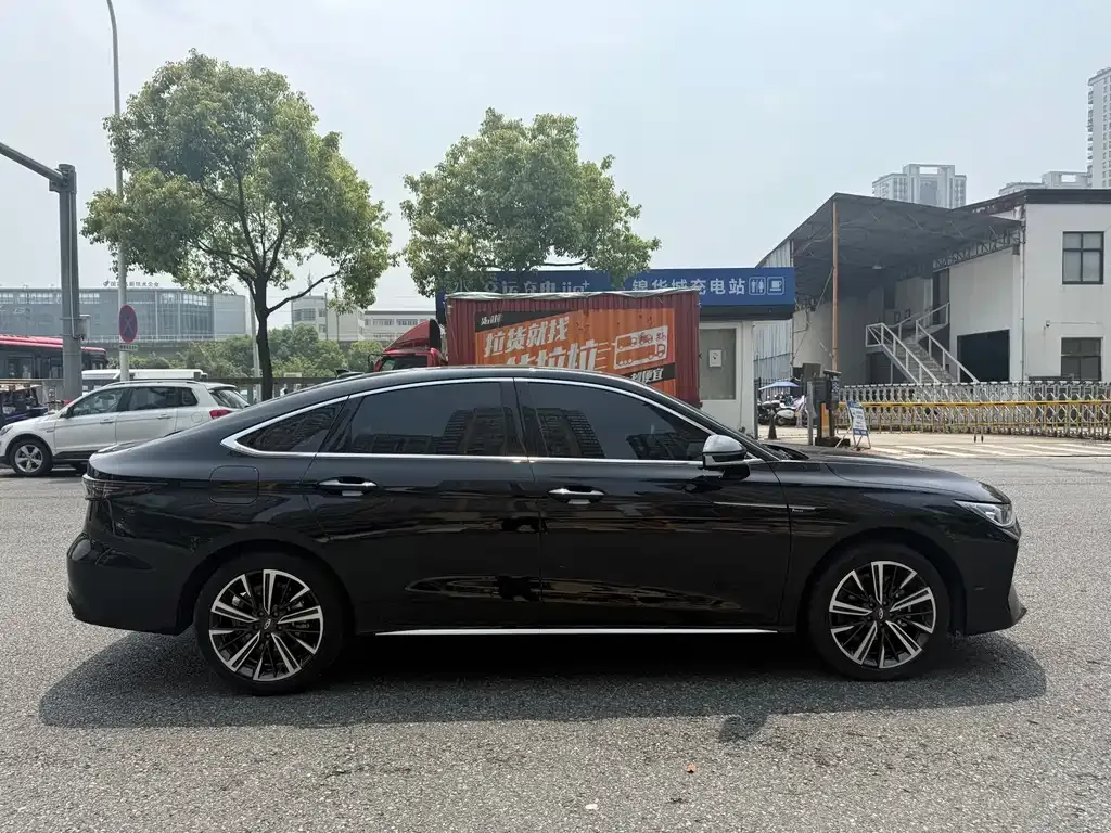 Chery Arrizo 8 PRO — фото 4