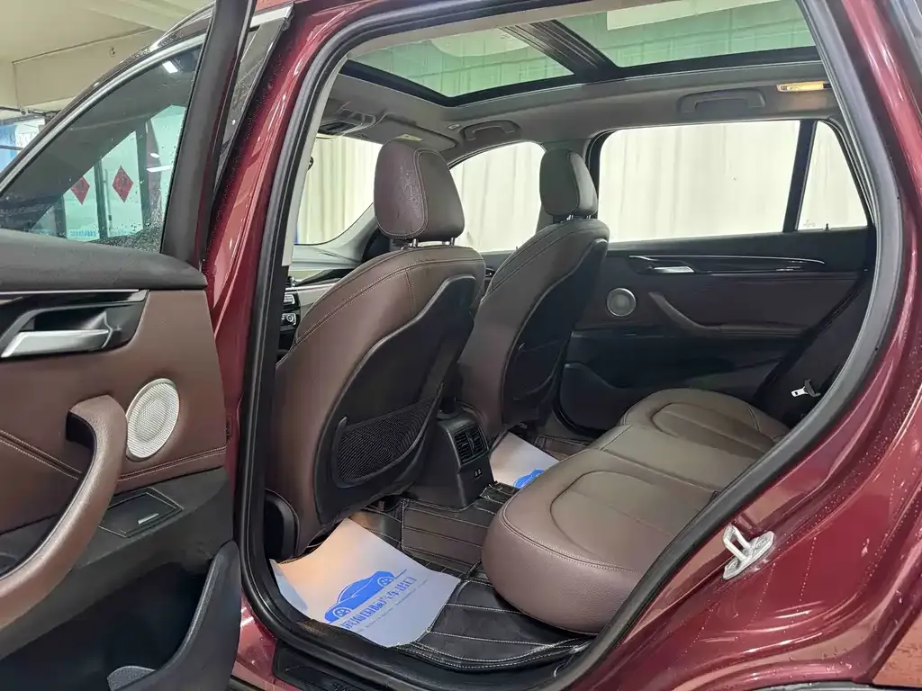 BMW X1 2021 из CN, фото 6