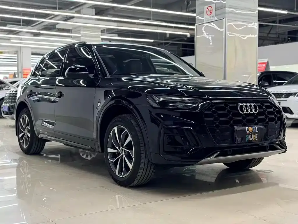 Audi Q5L — фото 4