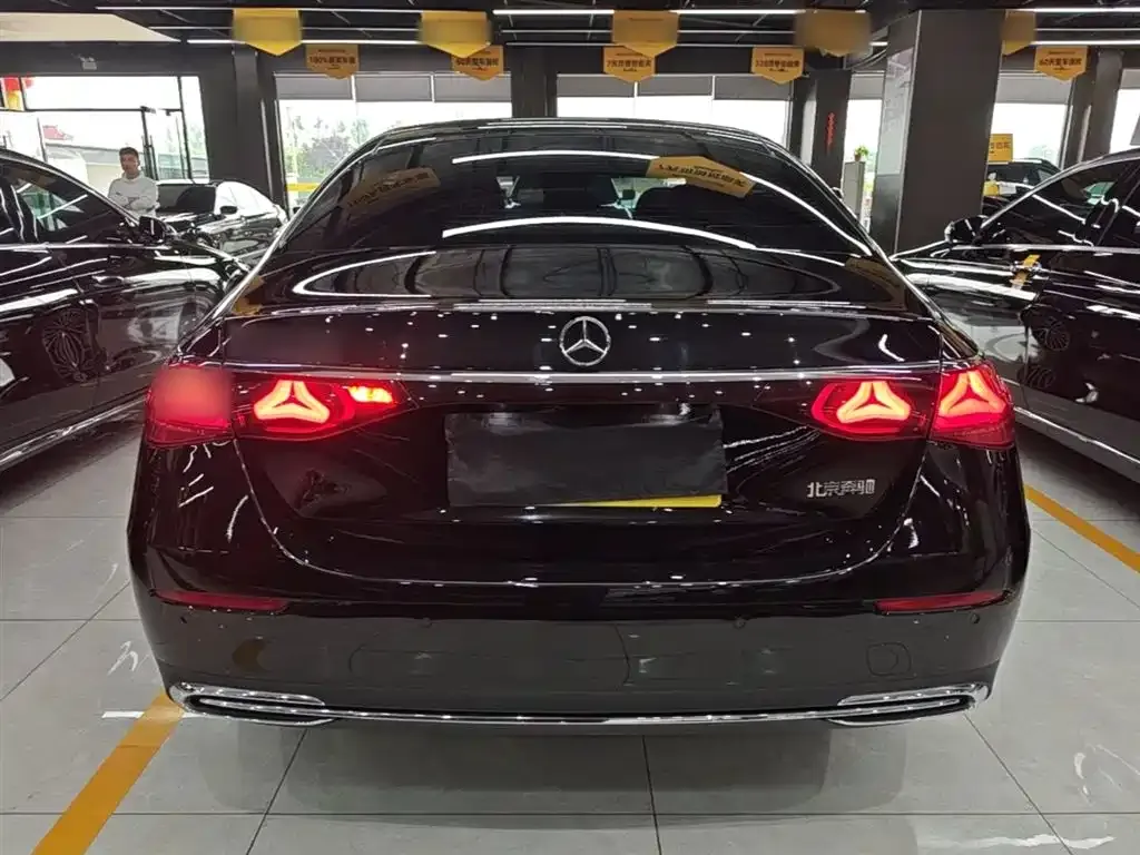Mercedes-Benz E-Class 2024 из CN, фото 3