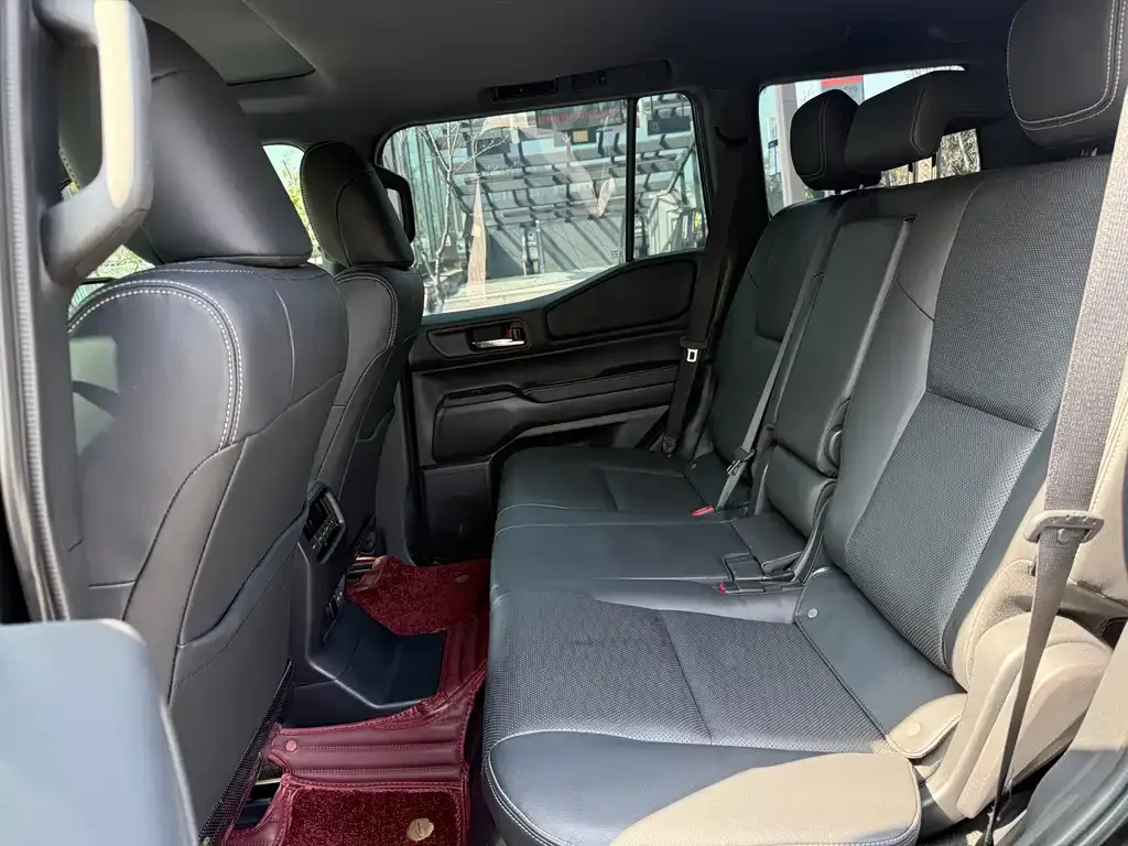 Toyota Prado 2025 из CN, фото 3