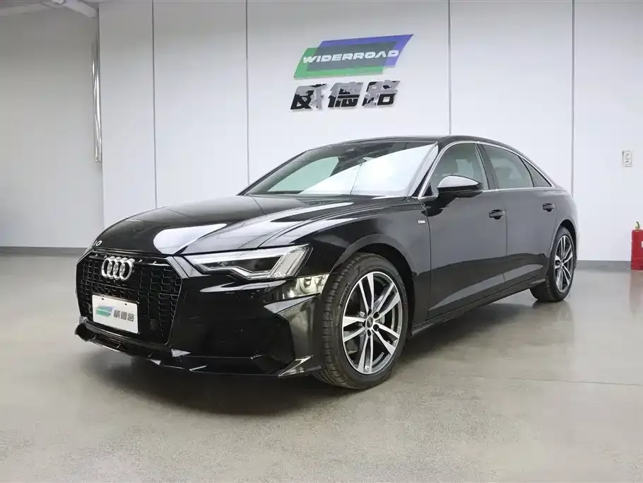 Audi A6L 2023 из CN, фото 1