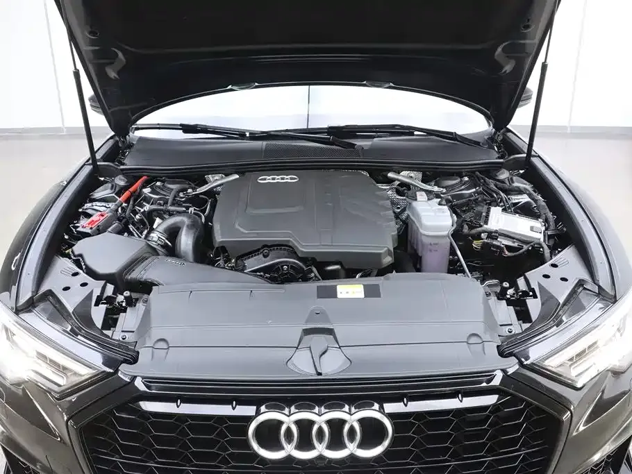Audi A6L 2023 из CN, фото 10