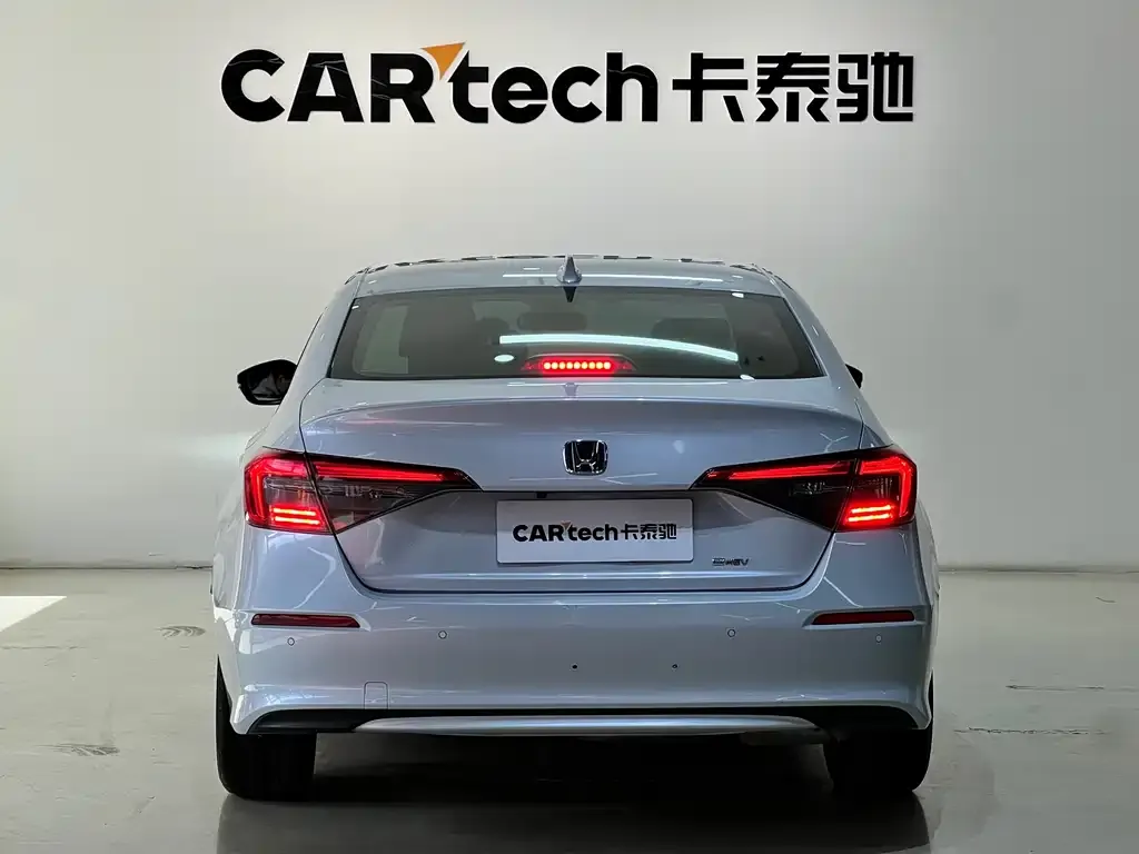 Honda Civic — фото 2