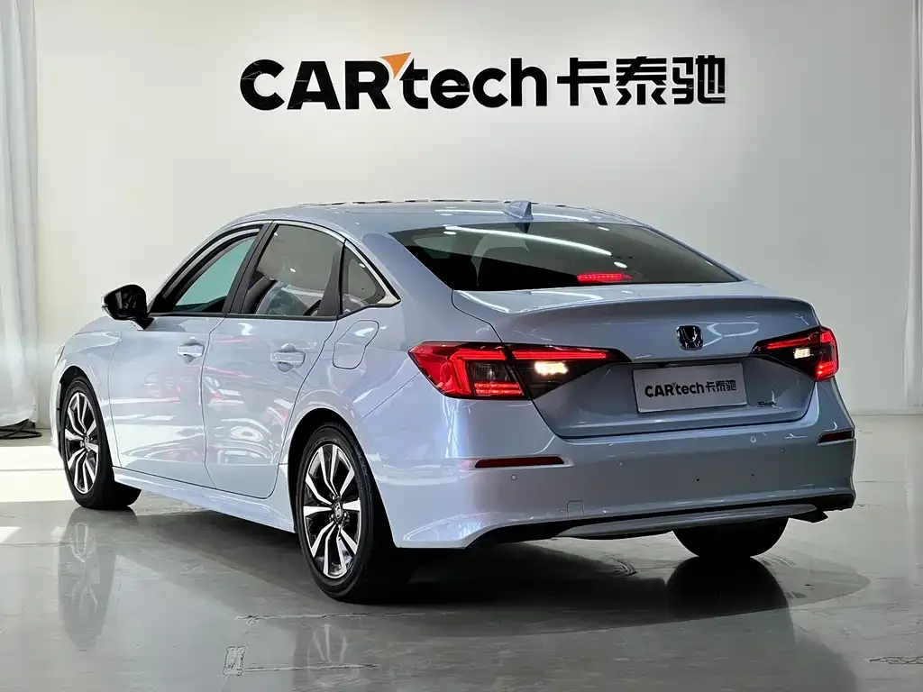 Honda Civic — фото 6