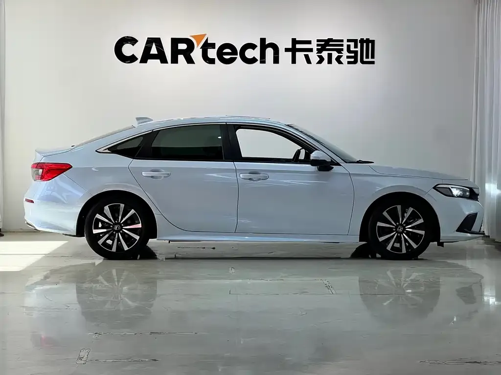 Honda Civic — фото 5