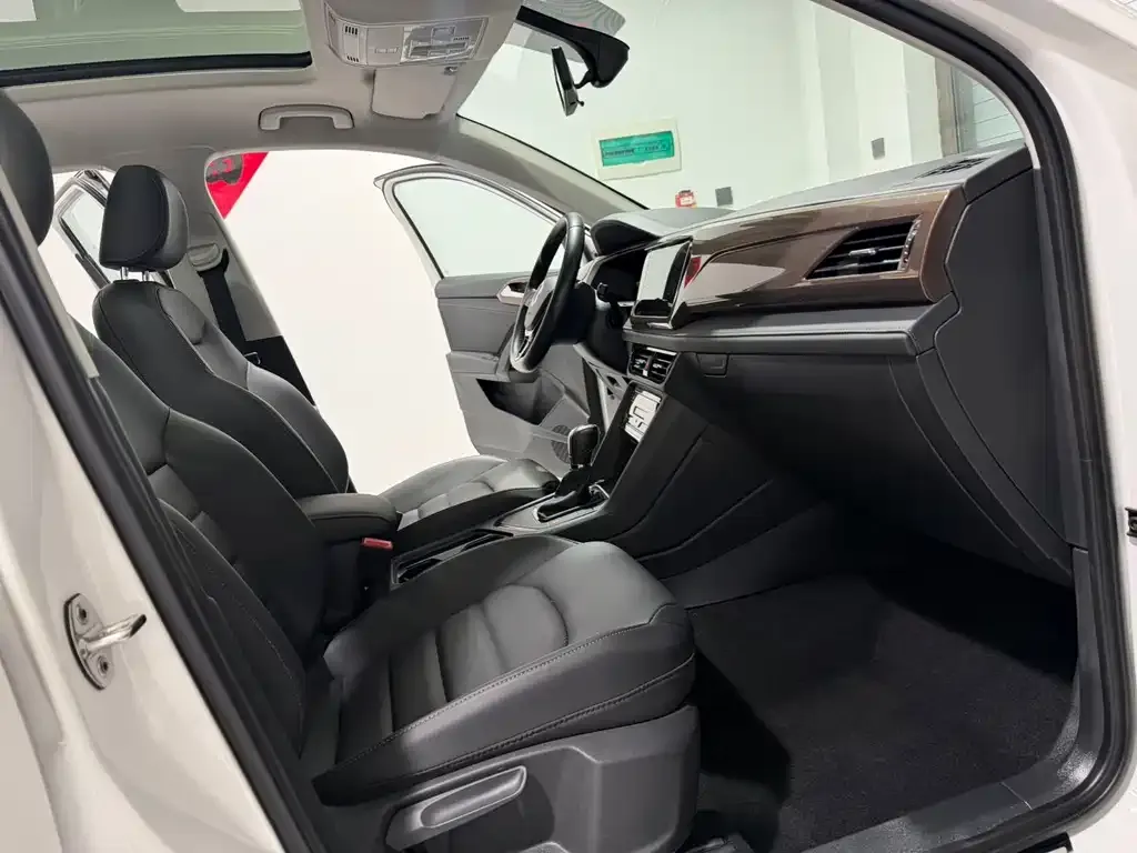 Volkswagen Tharu 2022 из CN, фото 3