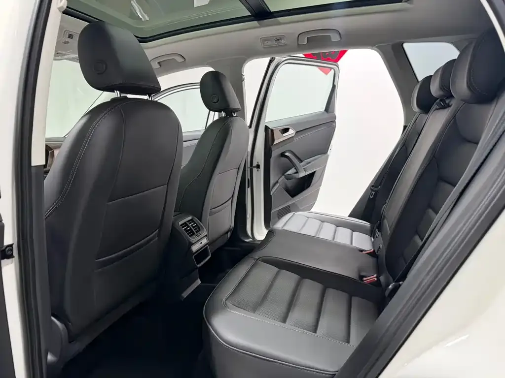 Volkswagen Tharu 2022 из CN, фото 10