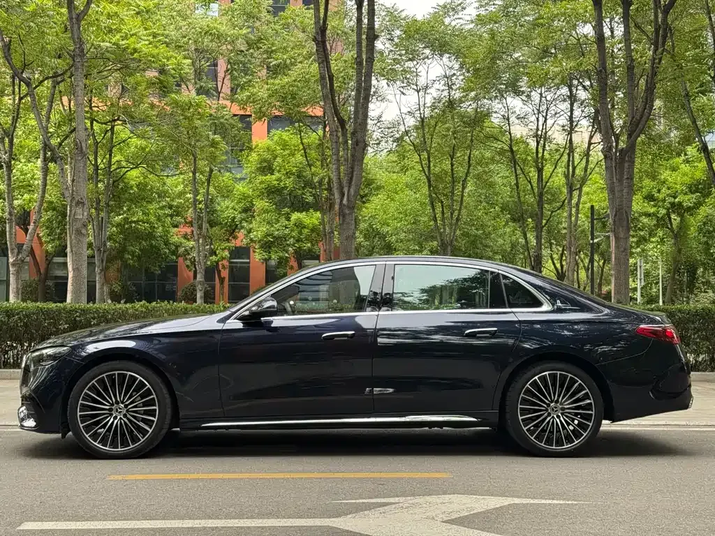 Mercedes-Benz E-Class 2024 из CN, фото 9