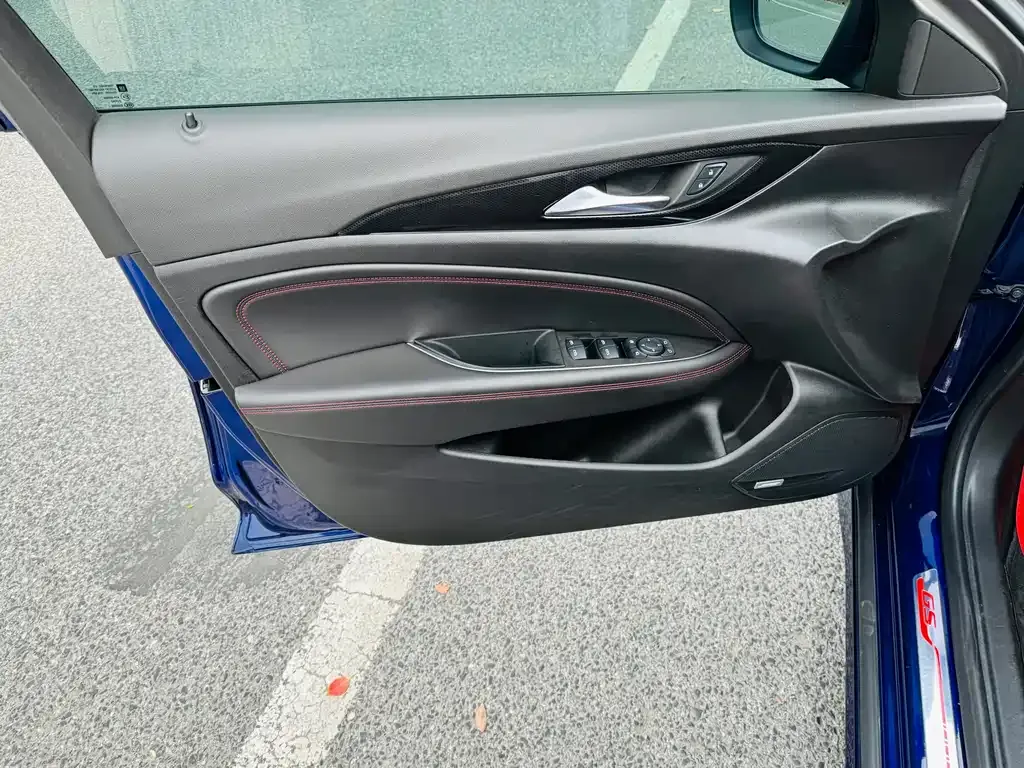 Buick Regal — фото 10