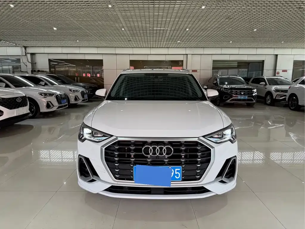 Audi Q3 2022 из CN, фото 8