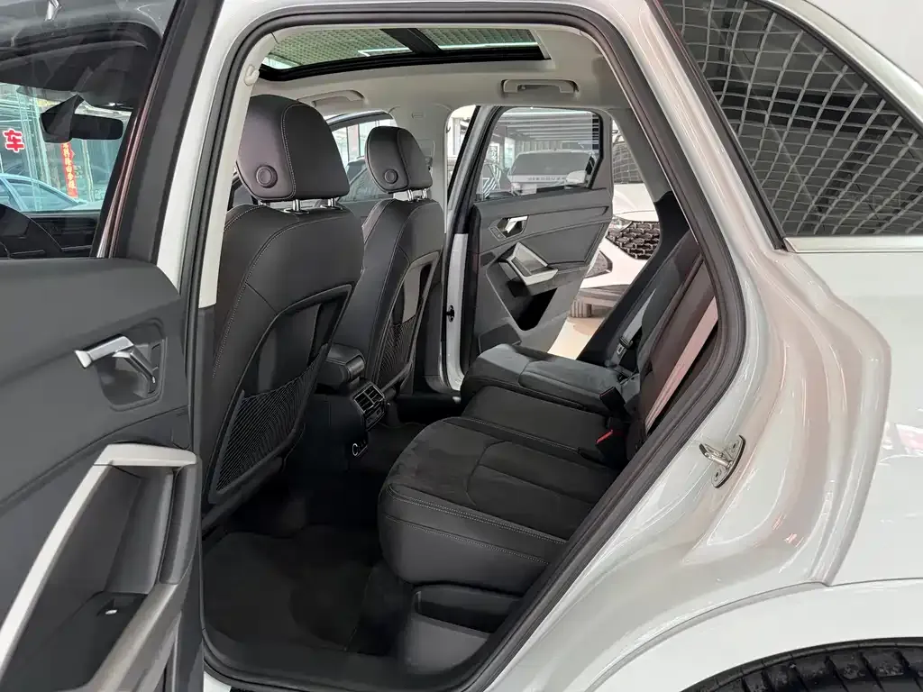 Audi Q3 2022 из CN, фото 10