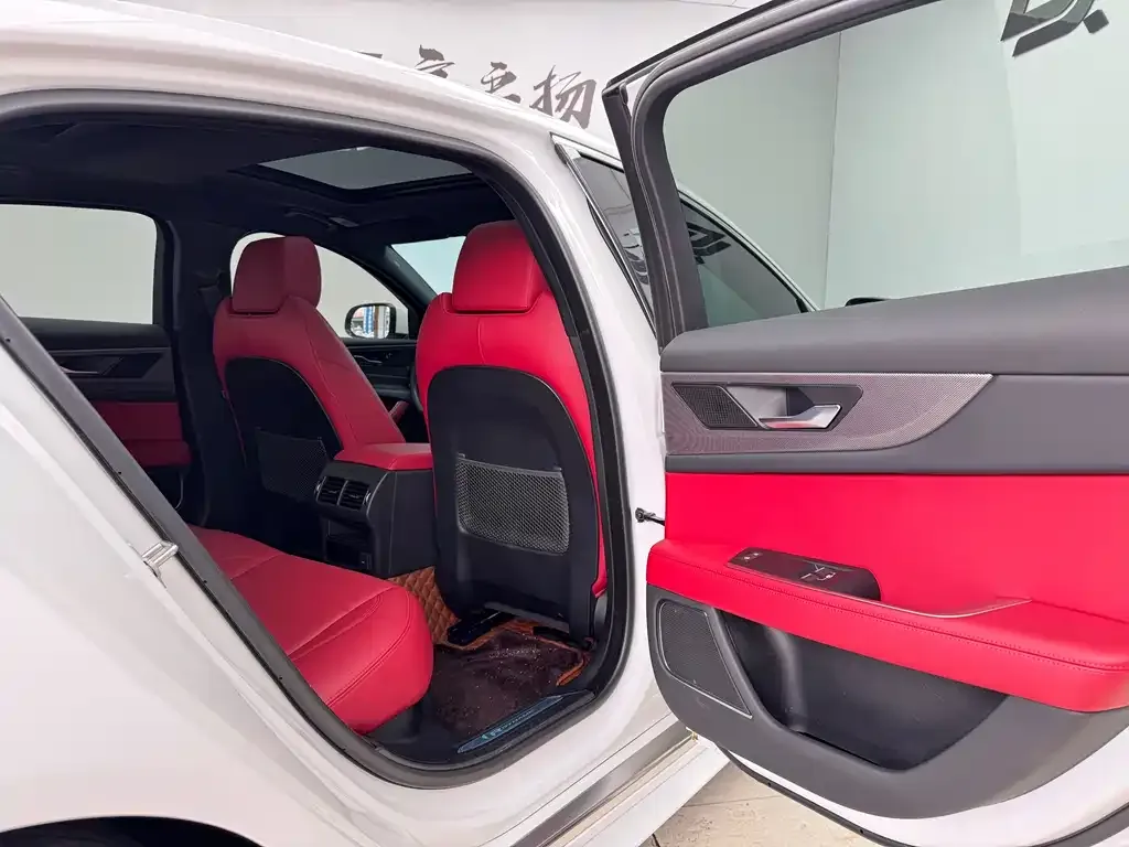 Jaguar XEL 2023 из CN, фото 2