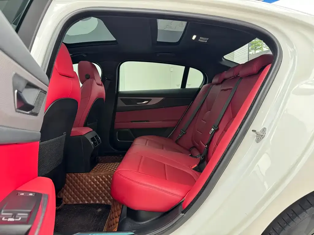 Jaguar XEL 2023 из CN, фото 9